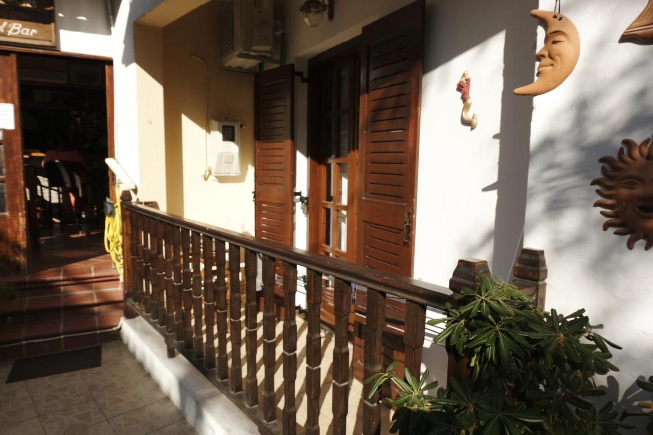 Taxiarchis Apartments Скиатос Номер фото