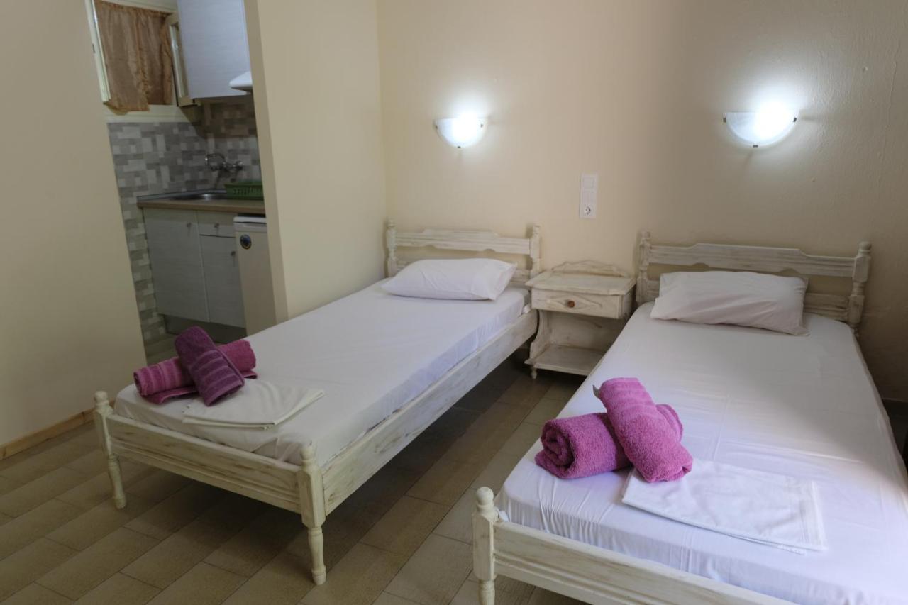 Taxiarchis Apartments Скиатос Экстерьер фото