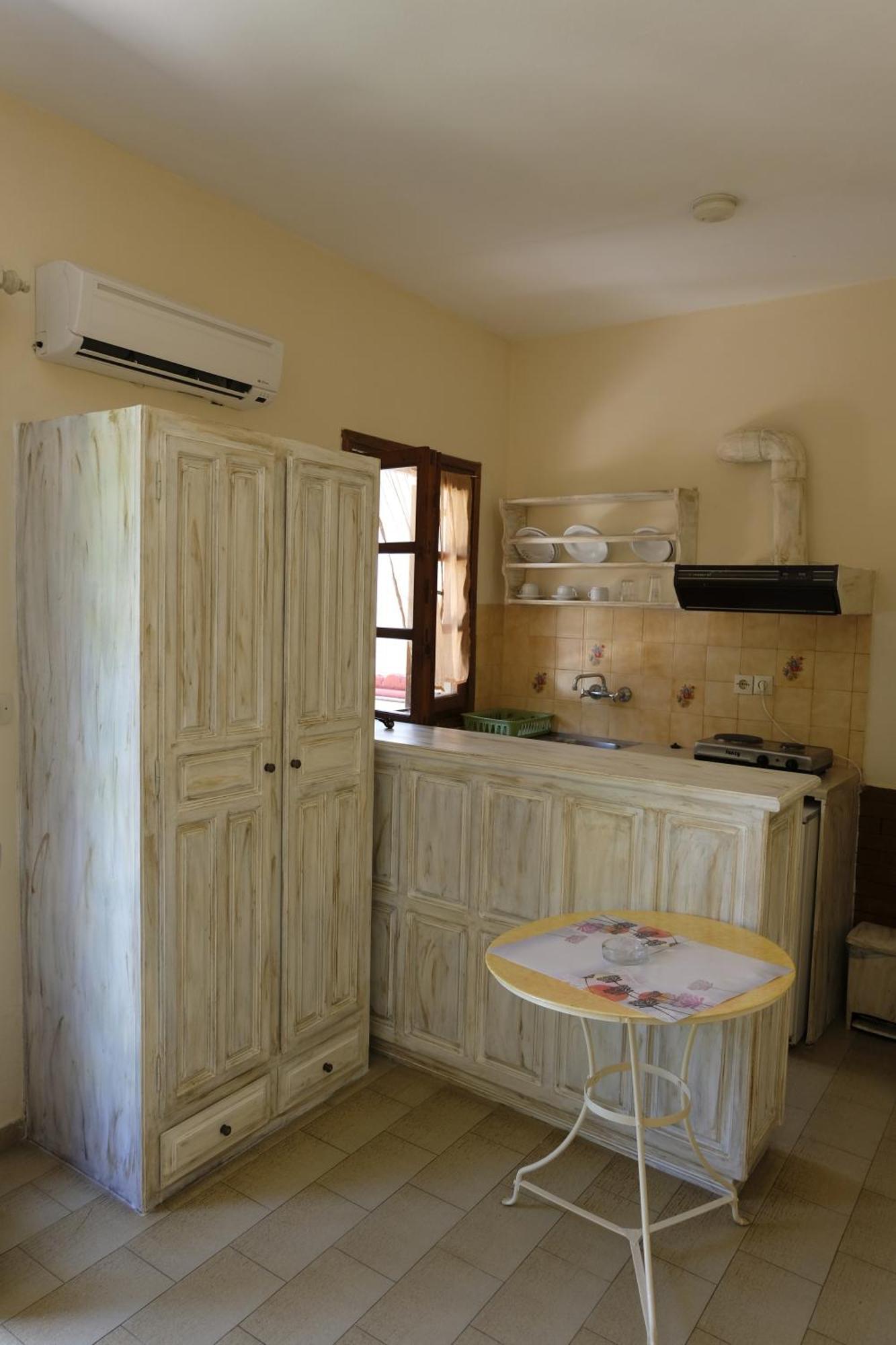 Taxiarchis Apartments Скиатос Номер фото