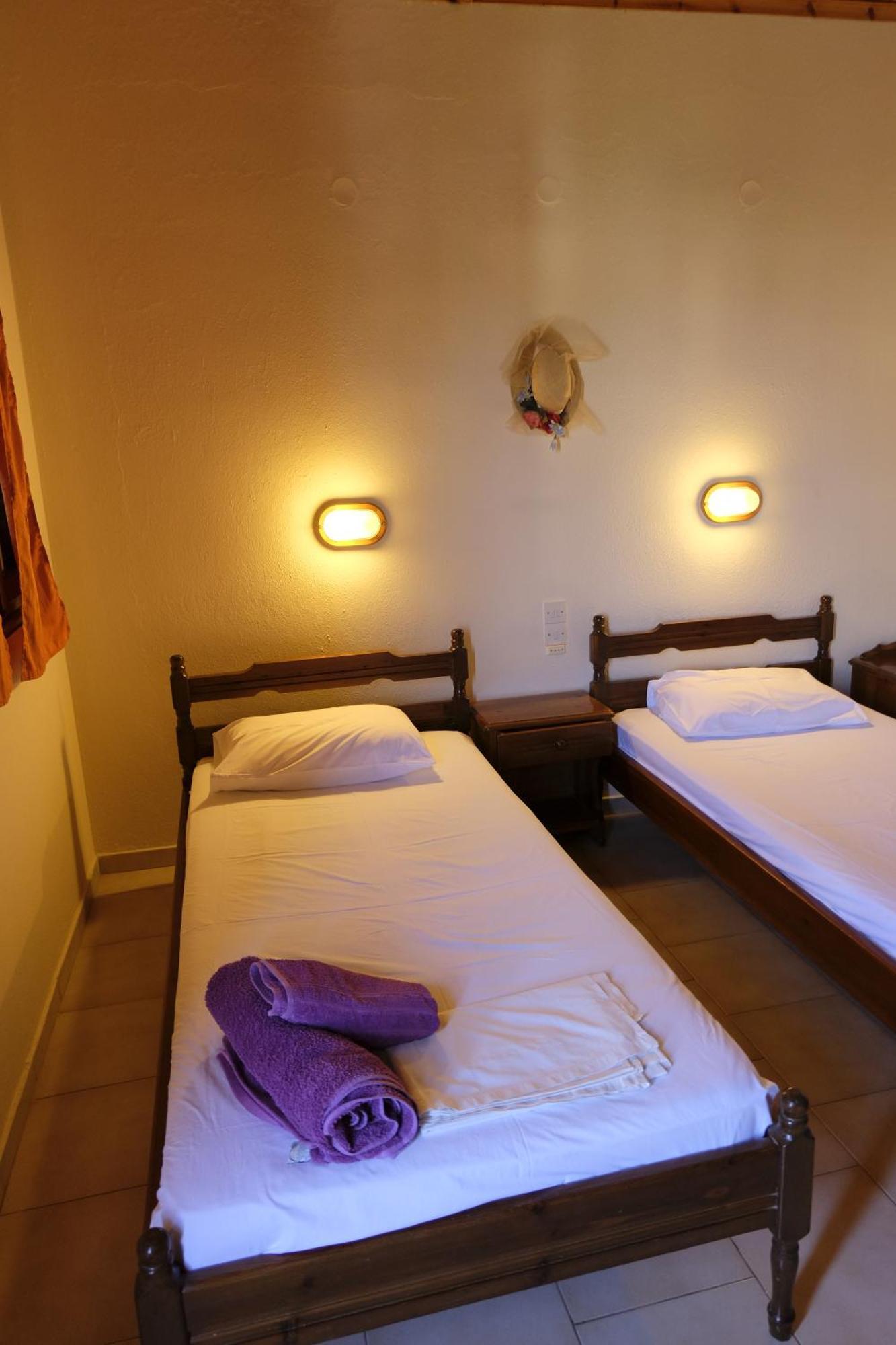 Taxiarchis Apartments Скиатос Номер фото