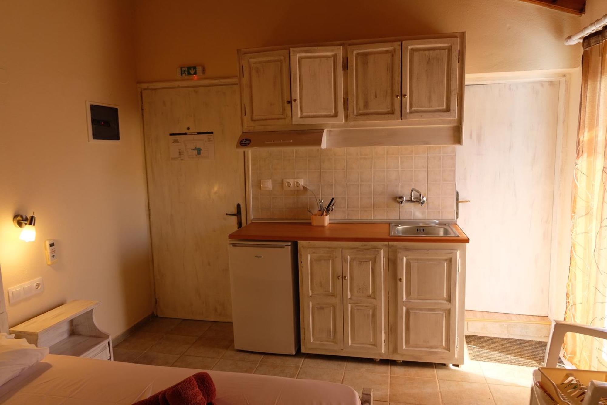 Taxiarchis Apartments Скиатос Номер фото